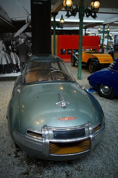 Porsche 911 Klassiker Restaurierung mit Motorüberholung und Neulackierung